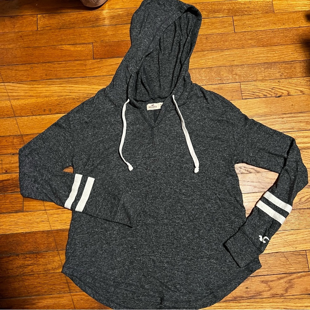 Hooded Gray Top with White Stripes